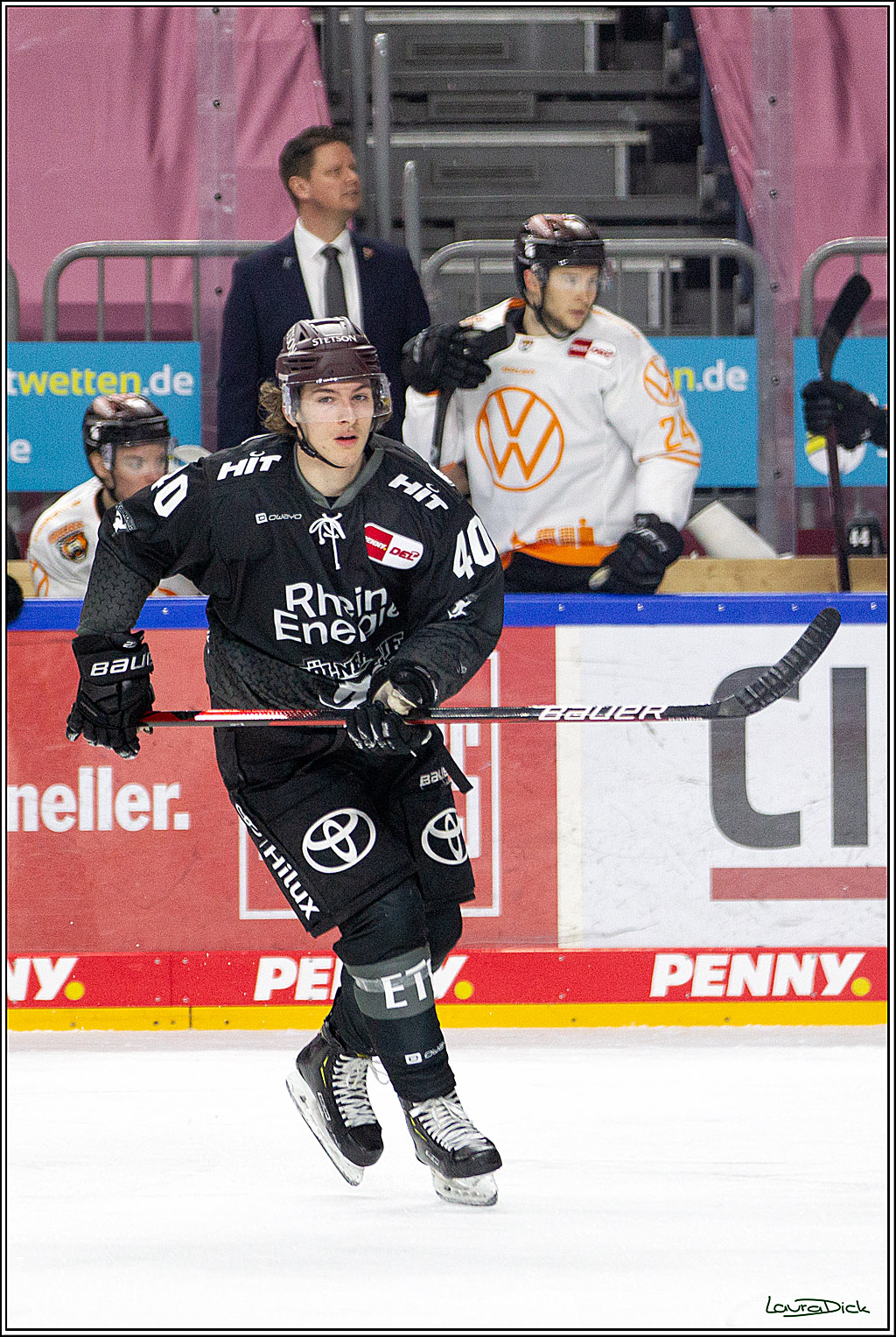 PENNY DEL;  Koelner Haie - Wolfsburg Grizzlys; Koeln, 17.03.2021